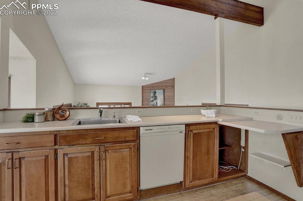 1610 Gold Camp Rd, Colorado Springs CO 80906-5817 exterior