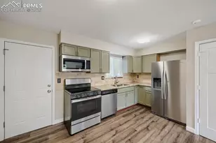 2504 Cather Cir, Colorado Springs, CO 80916 - Photo 9