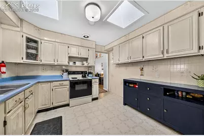 433 Ponderosa Drive, Colorado Springs, CO 80911 - Photo 7