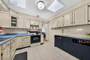 433 Ponderosa Dr, Colorado Springs, CO 80911 - Photo 7