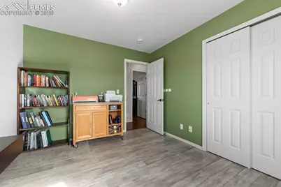 965 N Cimarron Drive, Pueblo, CO 81007 - Photo 13