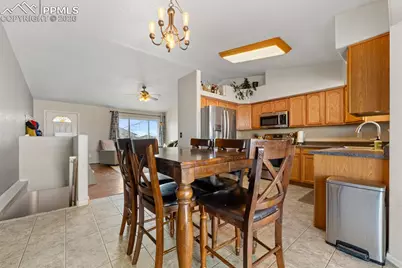 965 N Cimarron Drive, Pueblo, CO 81007 - Photo 7