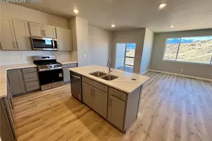 718 Belleza Vw, Colorado Springs, CO 80907 - Photo 9