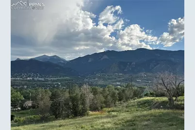 1347 Mirrillion Heights, Colorado Springs, CO 80904 - Photo 5