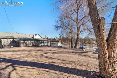 319 E Platte Avenue, Colorado Springs, CO 80903 - Photo 19