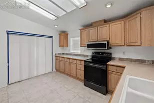 46 Kingston Cir, Florissant, CO 80816 - Photo 9