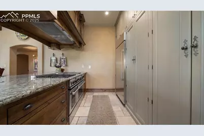 4896 Stonehill Road, Colorado Springs, CO 80918 - Photo 13