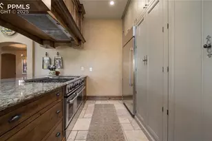 4896 Stonehill Rd, Colorado Springs, CO 80918 - Photo 13