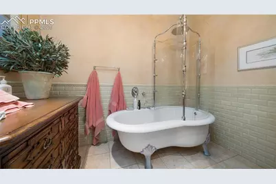 4896 Stonehill Road, Colorado Springs, CO 80918 - Photo 31
