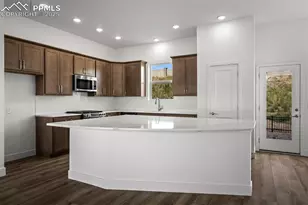 4574 Peak Crst Vw, Colorado Springs, CO 80918 - Photo 9