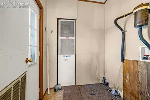 100 Wolverine Dr, Florissant, CO 80816 - Photo 11