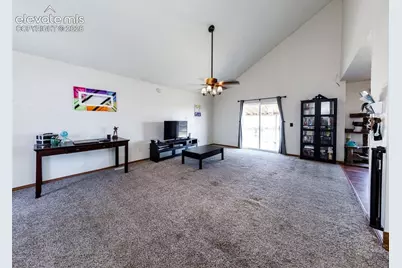9112 Chieftan Drive, Colorado Springs, CO 80925 - Photo 5