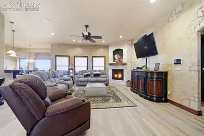 5623 Venezia Way, Pueblo, CO 81005 - Photo 9