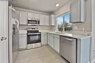 2525 Ogden Pl, Colorado Springs, CO 80916 - Photo 5