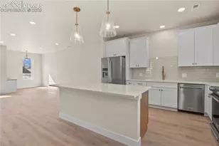 19 Noyer Ct, Colorado Springs, CO 80906 - Photo 5