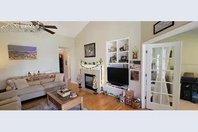 7258 Bonnie Brae Lane, Colorado Springs, CO 80922 - Photo 3