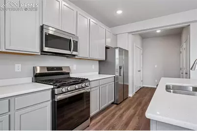 5168 Roundhouse Drive, Colorado Springs, CO 80925 - Photo 3