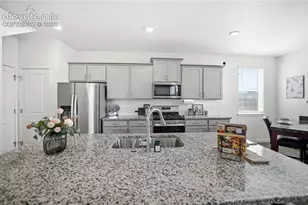 10152 Castor Dr, Colorado Springs, CO 80925 - Photo 15