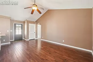 573 Empire Rd, Florissant, CO 80816 - Photo 9