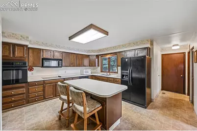 360 Blue Windsor Lane, Colorado Springs, CO 80906 - Photo 11
