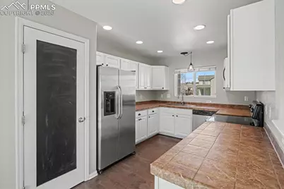 2143 Shady Aspen Drive, Colorado Springs, CO 80921 - Photo 17