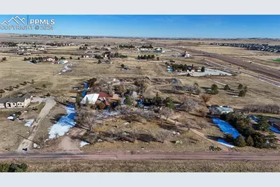 7615 Maverick Road, Colorado Springs, CO 80908 - Photo 11