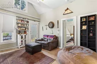 909 Osage Ave, Manitou Springs, CO 80829 - Photo 9