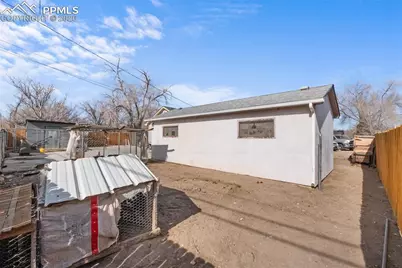 2034 E 11th Street, Pueblo, CO 81001 - Photo 29