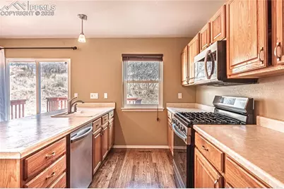 2126 Austrian Way, Colorado Springs, CO 80919 - Photo 15