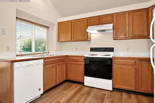 2960 Frazier Ln, Colorado Springs, CO 80922 - Photo 7