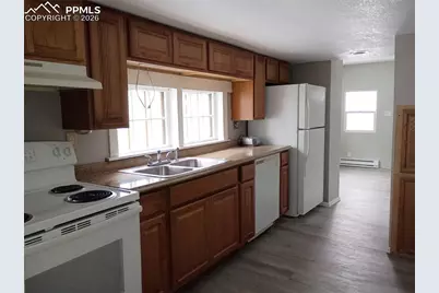 225 Willow Street, Colorado Springs, CO 80903 - Photo 3