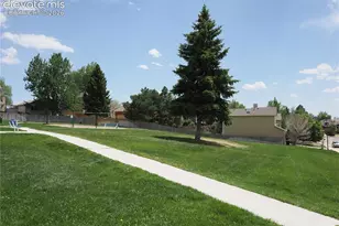 2635 Fredricksburg Dr, Colorado Springs, CO 80922 - Photo 35