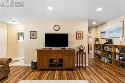 1018 Lutheran Way, Colorado Springs, CO 80915 - Photo 9