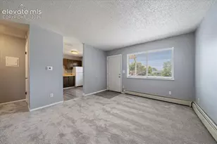 325 Bonnie Ct, Colorado Springs, CO 80916 - Photo 3