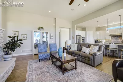 17480 Pond View Place, Colorado Springs, CO 80908 - Photo 7