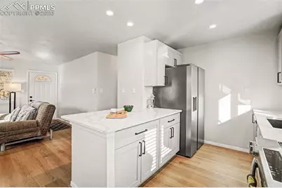 427 N Chestnut Street, Colorado Springs, CO 80905 - Photo 3