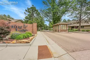 141 Miramar Dr, Colorado Springs, CO 80906 - Photo 27