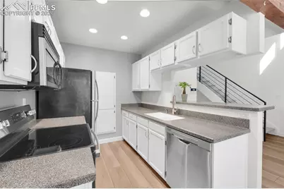 4529 Castlepoint Drive, Colorado Springs, CO 80917 - Photo 7