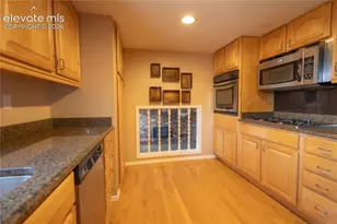 1309 Kingsroyal Blvd, Pueblo, CO 81005 - Photo 5