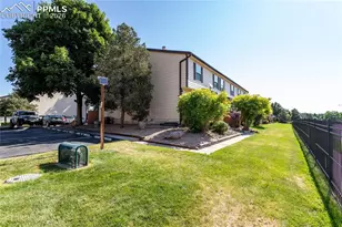 4505 Lamplighter Cir, Colorado Springs, CO 80916 - Photo 5