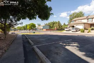 4505 Lamplighter Cir, Colorado Springs, CO 80916 - Photo 7