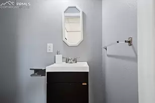 817 Grand Blvd, Colorado Springs, CO 80911 - Photo 23