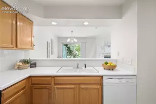 6806 Los Reyes Cir, Colorado Springs, CO 80918 - Photo 11