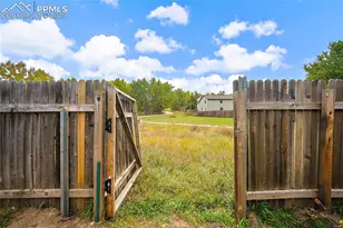 6185 Hearth Ct, Colorado Springs, CO 80922 - Photo 7