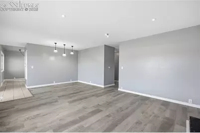 1014 Fosdick Drive, Colorado Springs, CO 80909 - Photo 11