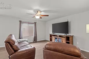 10929 Clarion Dr, Colorado Springs, CO 80925 - Photo 7