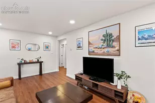 1523 Fountain St, Colorado Springs, CO 80910 - Photo 3
