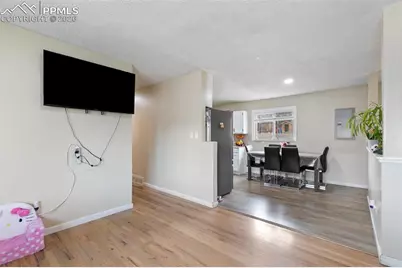 4202 Whittier Drive, Colorado Springs, CO 80910 - Photo 5