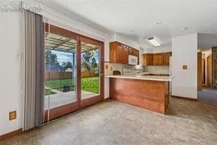 323 Maplewood Dr, Colorado Springs, CO 80907 - Photo 9