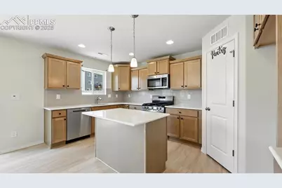 8567 Besson Court, Colorado Springs, CO 80925 - Photo 19